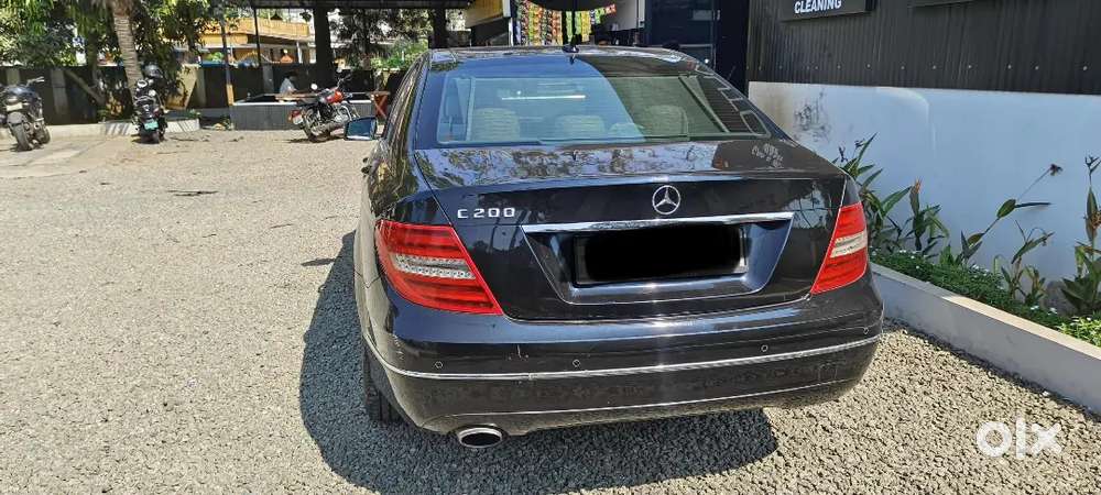 Mercedes Benz C200
Petrol
2011 Model Rgtd In 2012 Elegance Top End