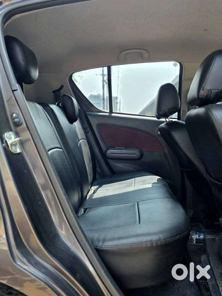 Maruti Suzuki Ritz Vxi, 2014, Petrol