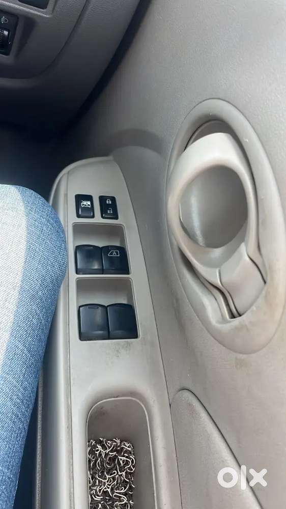 Nissan Sunny Xl 2012 Petrol