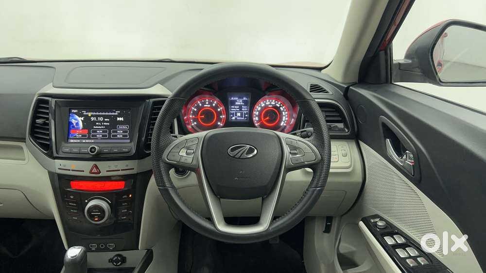 Mahindra Xuv300 1.2 W8 (o) Amt Petrol, 2022, Petrol