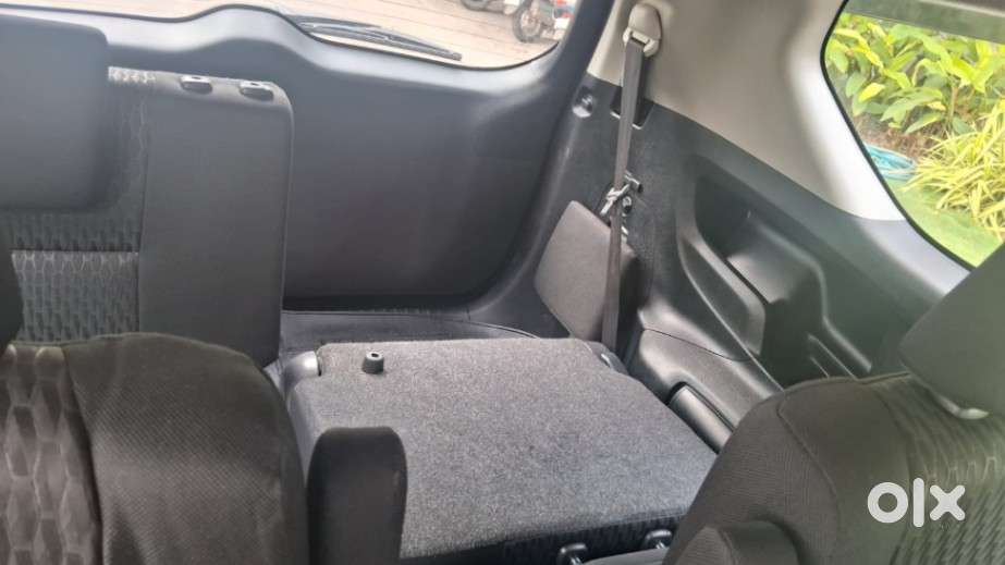 Toyota Innova Crysta 2.4 G Mt 7 Str, 2016, Diesel