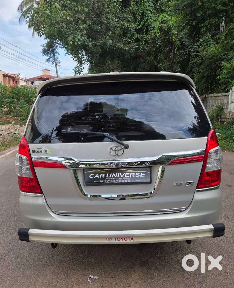 Toyota Innova 2.5 Vx 8 Seater Bs Iv, 2016, Diesel