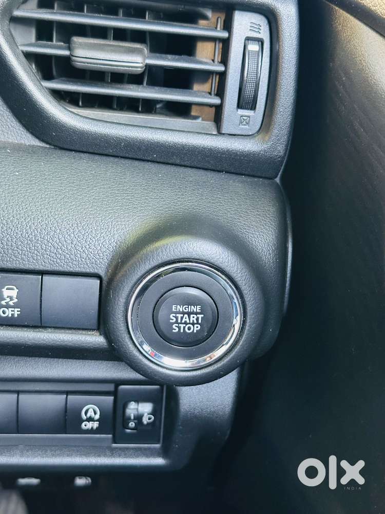 Maruti Suzuki Swift Zxi Plus Amt Dual Tone, 2025, Petrol