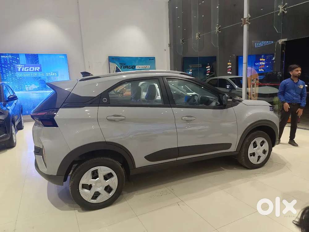 Ek Dam New Car He Abhi Lee He Aprial Me