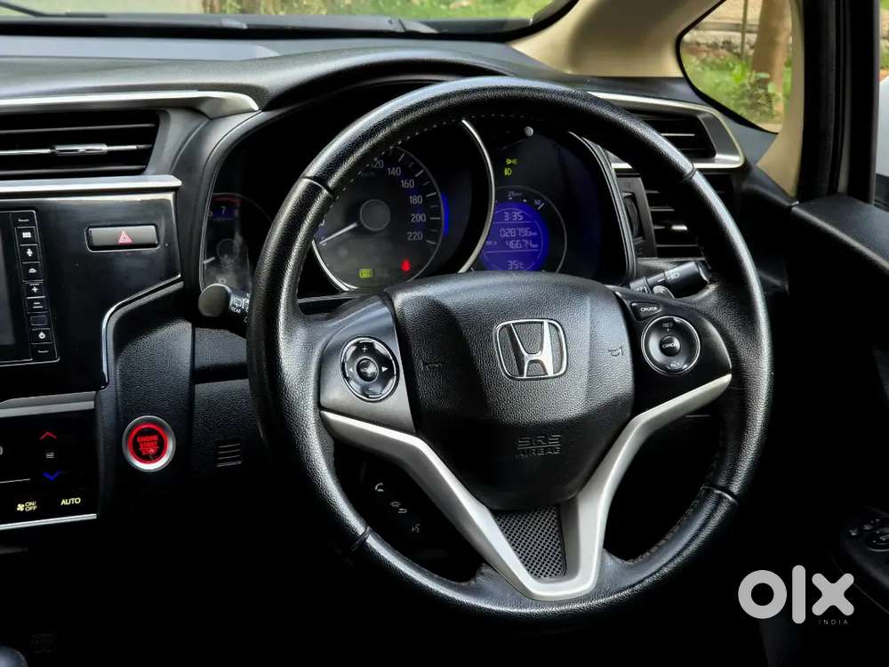 Honda Jazz Zx Cvt 2021 Top Of The Line Well Maintained