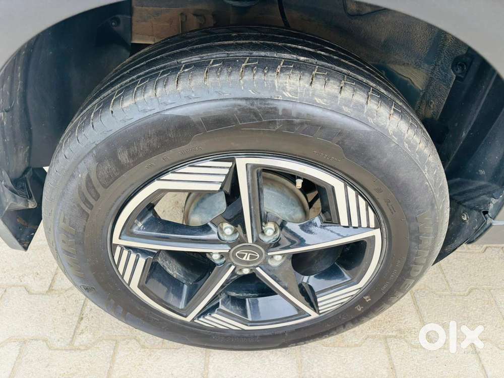 Tata Nexon Creative Plus S 1.2 Revotron Petrol 6 Mt Dt, 2025, Petrol