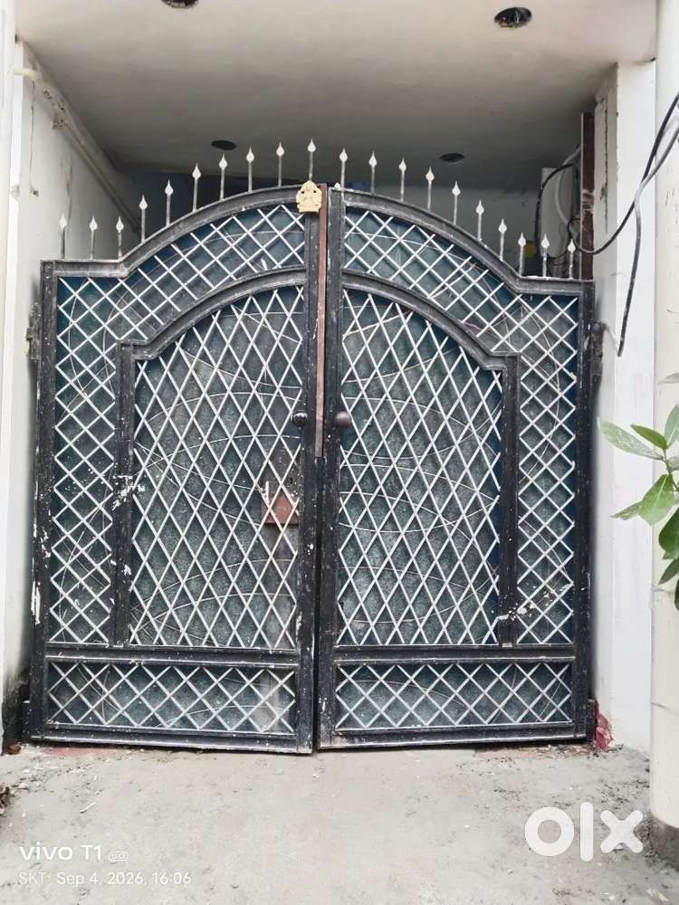 Main gate Iron with upper iron cover