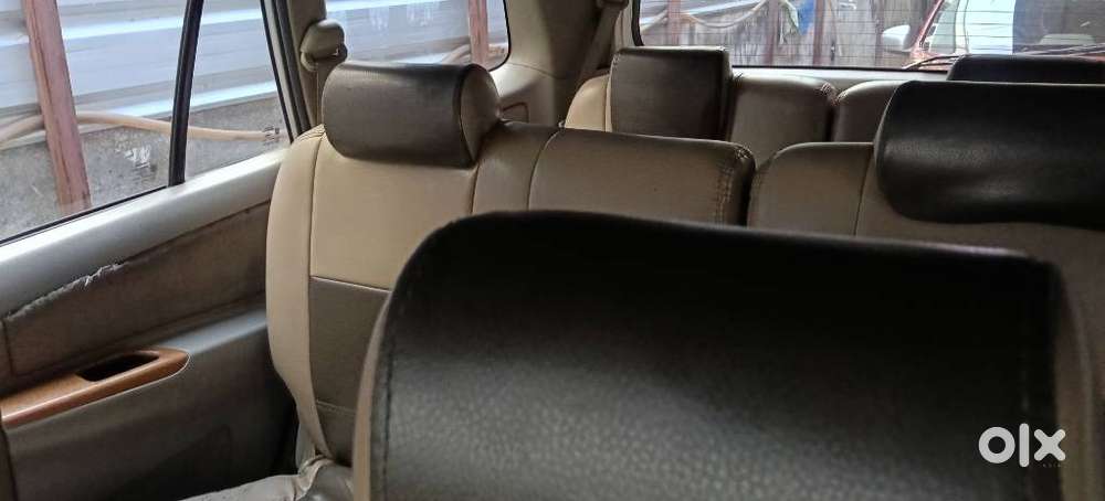 Toyota Innova 2.5 Z Diesel 7 Seater, 2011, Diesel