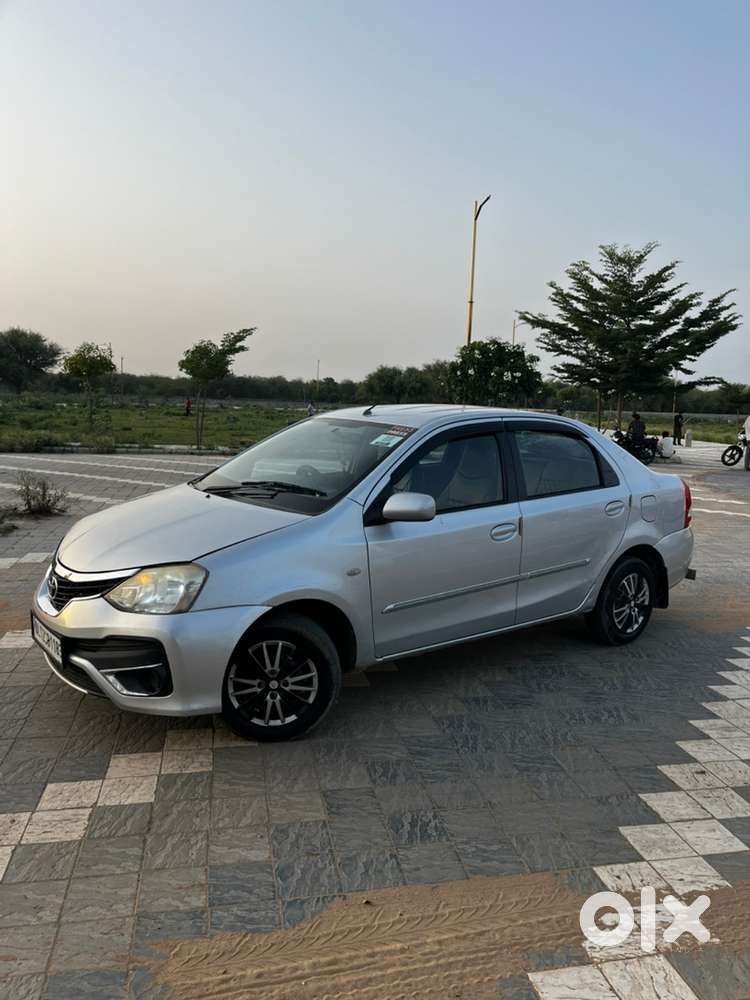 Toyota Etios G Exclusive 2013