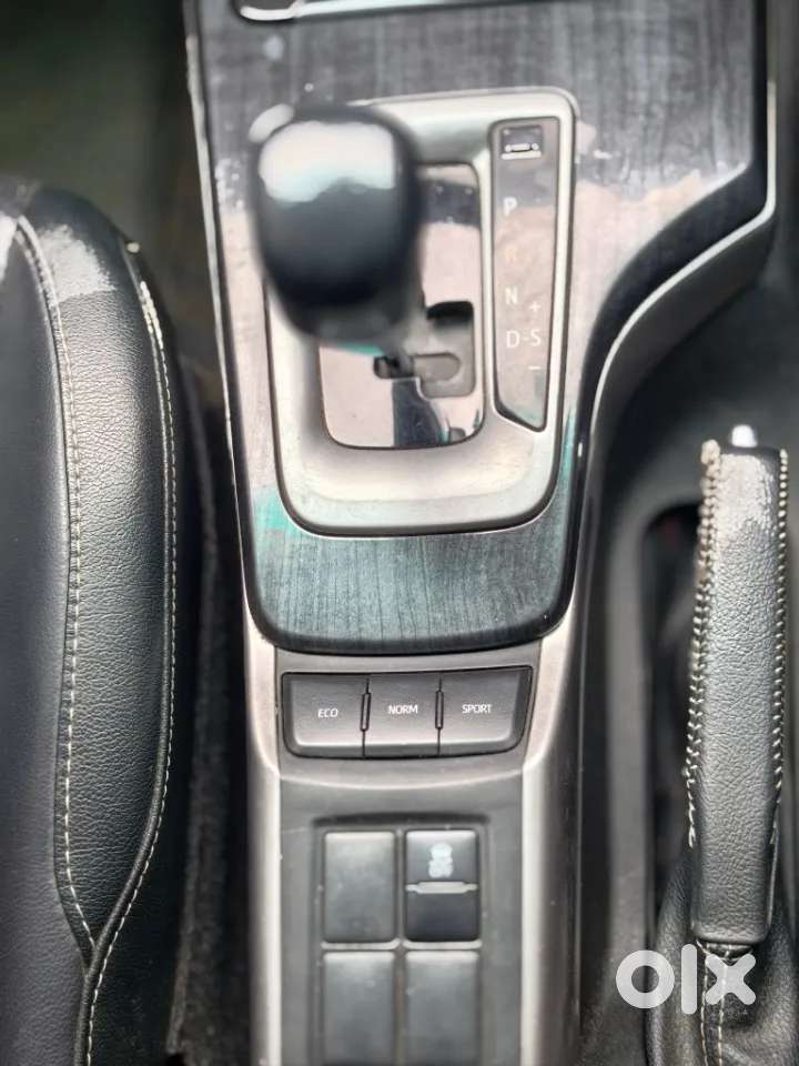 Toyota Fortuner 4x2 At, 2023, Diesel