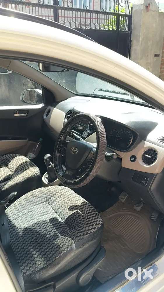 Hyundai Grand I10 2014 Petrol Well Maintained
