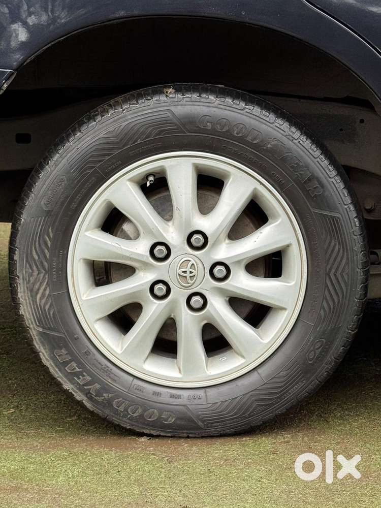 Toyota Innova 2.5 V 7 Str, 2013, Diesel