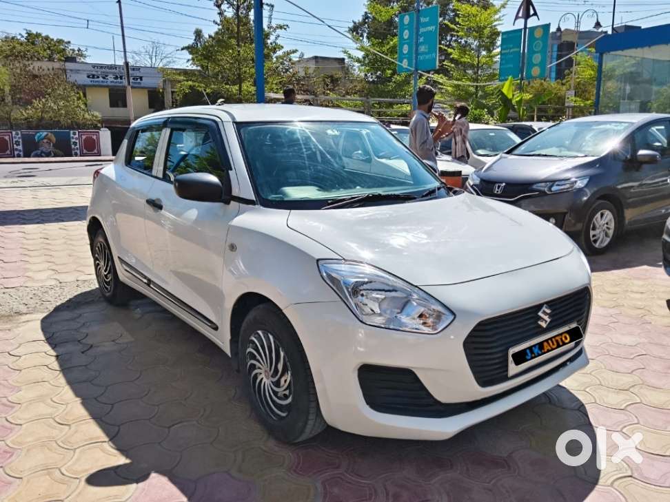 Maruti Suzuki Swift 2018 Lxi, 2019, Petrol