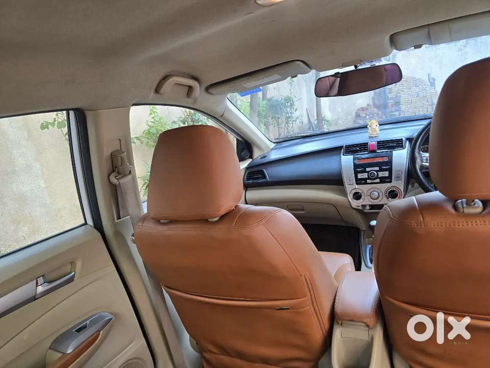 One Of The Best Self Driven Car,brand New Interiors