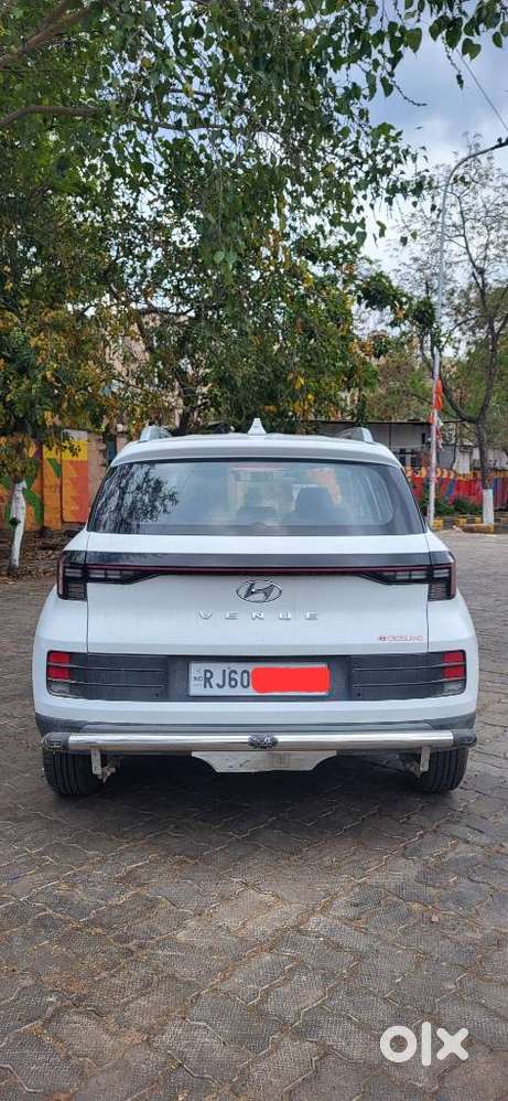 Hyundai Venue S (o) 1.2 Petrol Knight Edition, 2025, Petrol