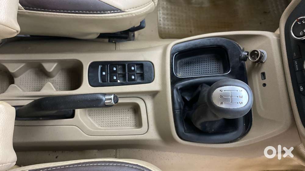 Mahindra Tuv 300 Mhawk100 T8, 2017, Diesel