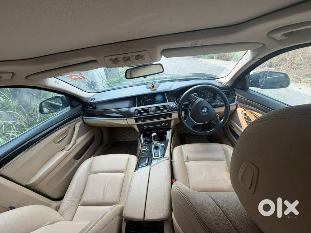 Bmw 5 Series 2016 Car Authorised Service History Record.