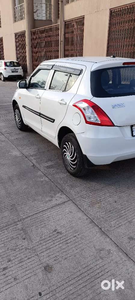 Maruti Suzuki Swift 2015 Petrol 85000 Km Driven