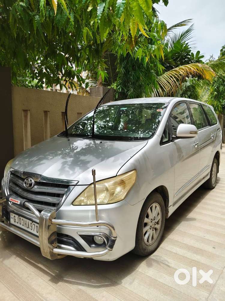 Toyota Innova 2.5 V 2015
