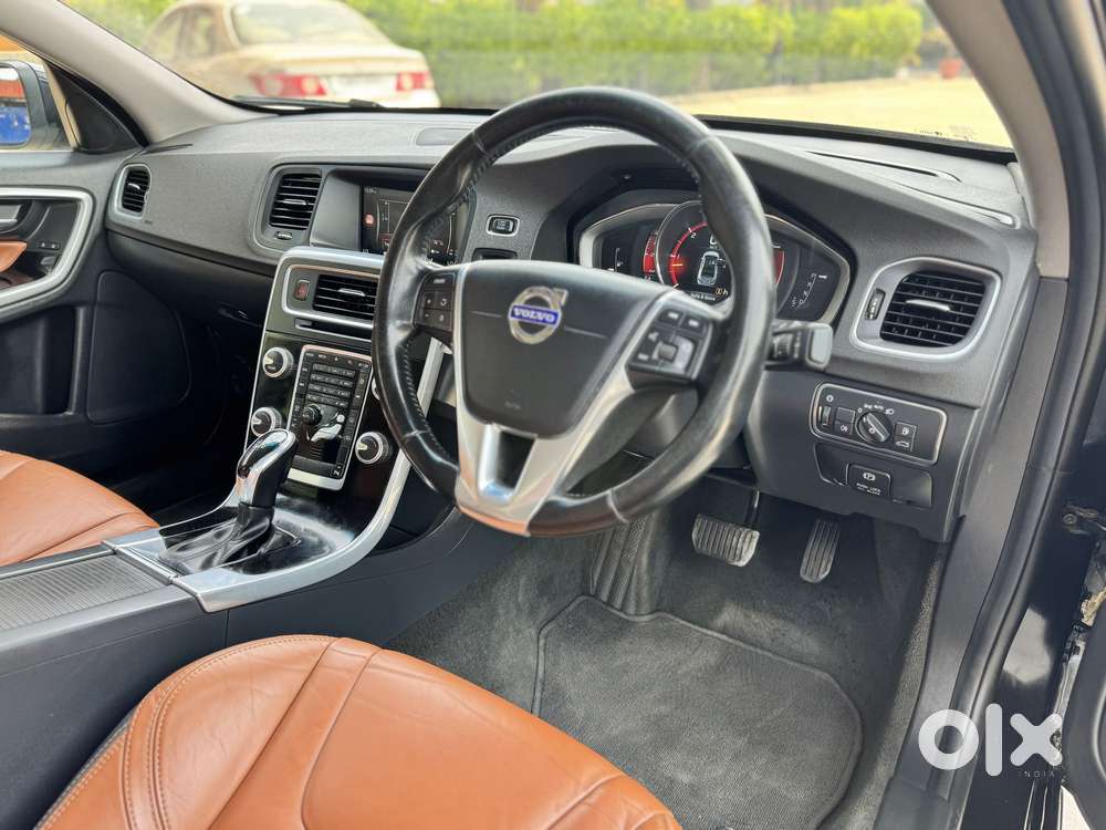 Volvo S60 D5 Inscription, 2016, Diesel