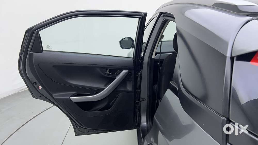 Tata Nexon 1.2 Revotron Xm (s), 2022, Petrol