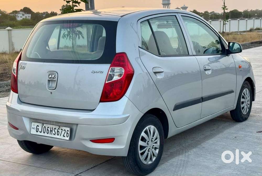 Hyundai I10 Sportz, 2015, Petrol