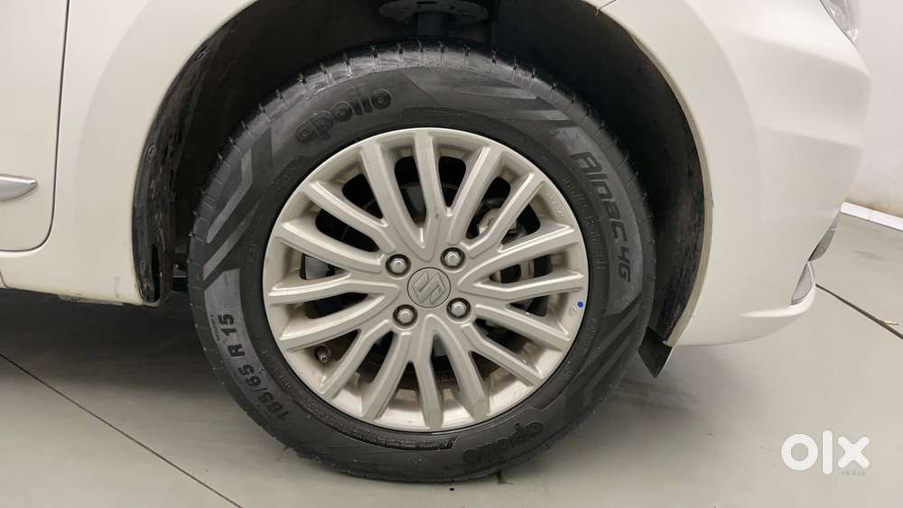Maruti Suzuki Dzire 1.2 Zxi, 2023, Petrol