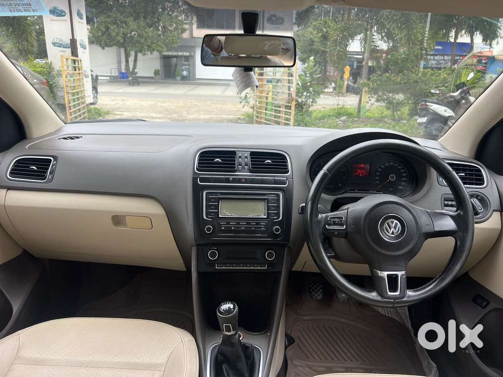 Volkswagen Vento Petrol Highline, 2013, Petrol