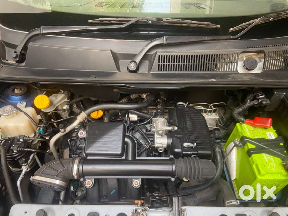 Renault Triber Rxz, 2021, Petrol