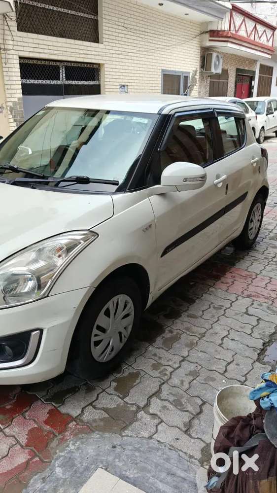 Maruti Suzuki Swift Vxi 2017