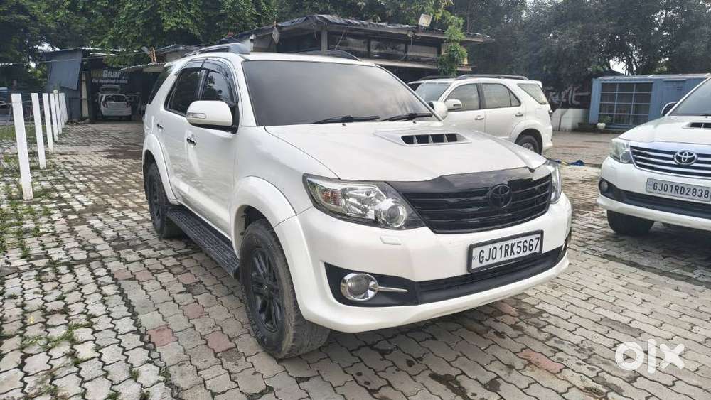Toyota Fortuner 3.0 4x2 Automatic, 2015, Diesel