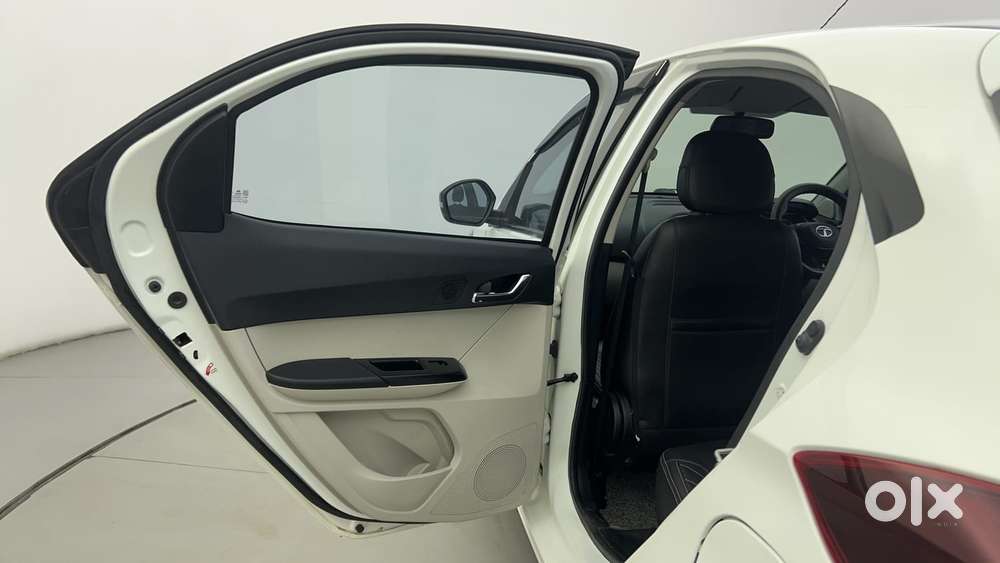 Tata Tiago 1.2 Revotron Xz Plus Cng, 2023, Cng & Hybrids