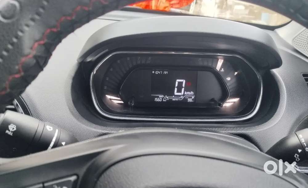 Tata Tiago Rhythm Xt 2025