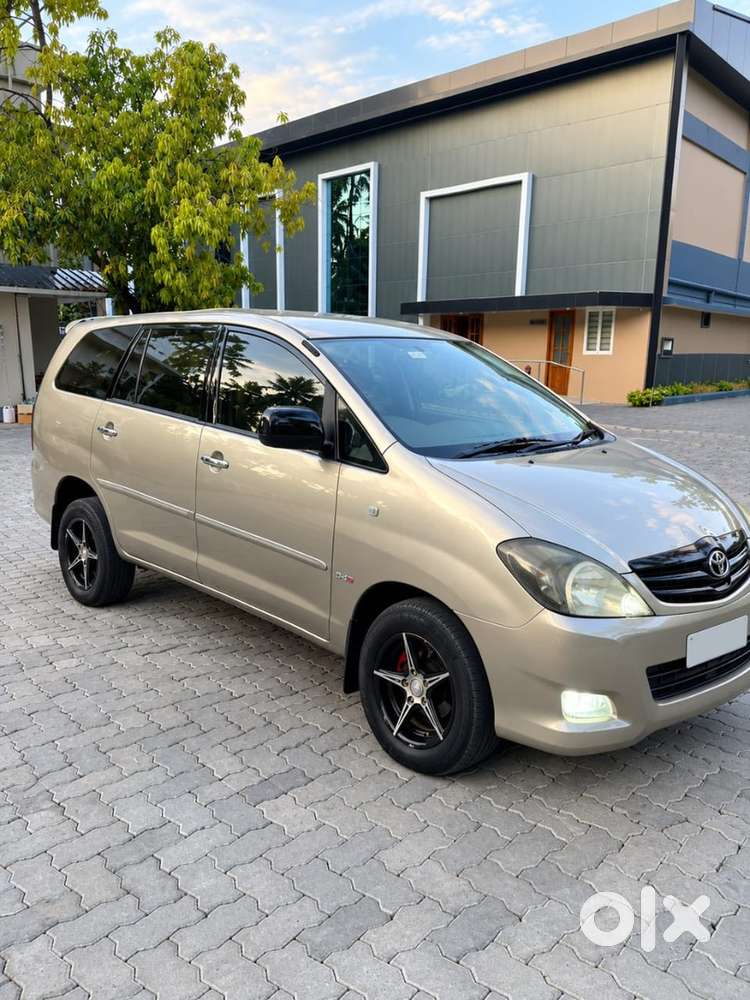 Toyota Innova 2.0 Diesel 2010