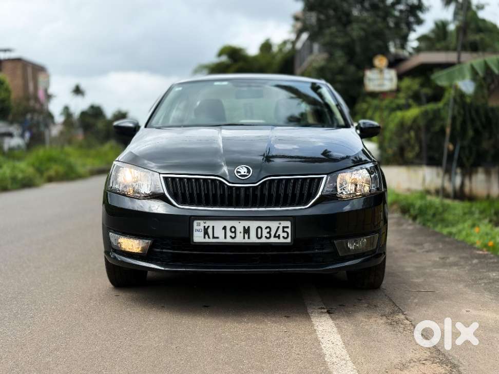 Skoda Rapid 1.0 Tsi Active, 2021, Petrol