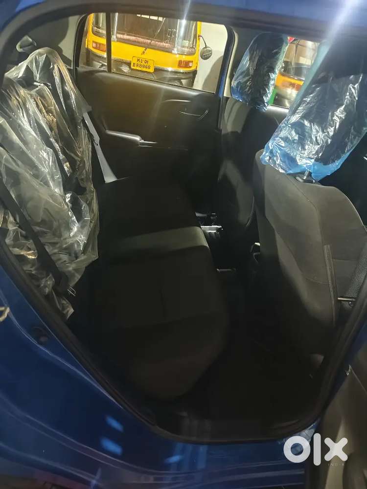 Maruti Suzuki Swift Vxi 2026