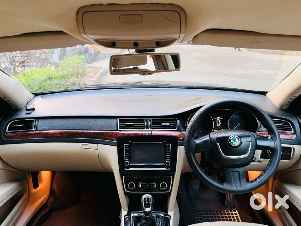 Skoda Superb, 2012, Petrol