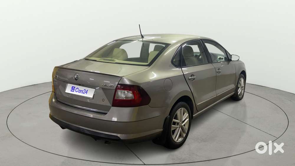 Skoda Rapid 1.6 Mpi At Style, 2019, Petrol