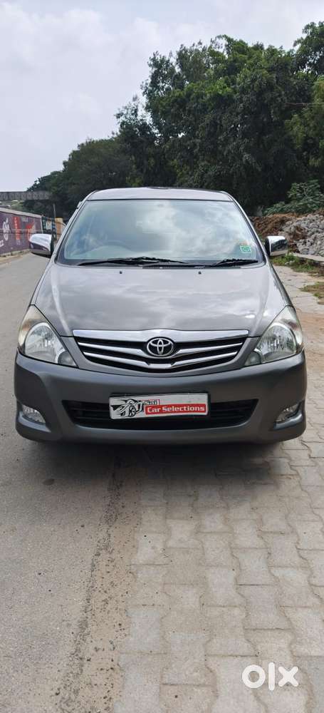 Toyota Innova 2.5 V 7 Str, 2011, Diesel