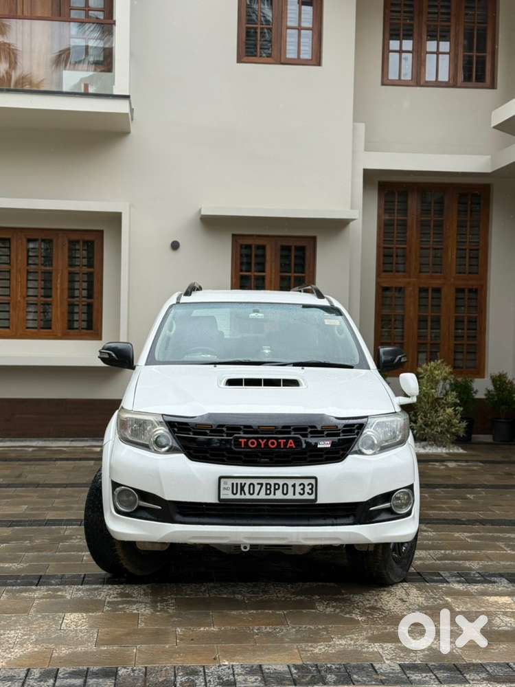 Toyota Fortuner Diesel 2012