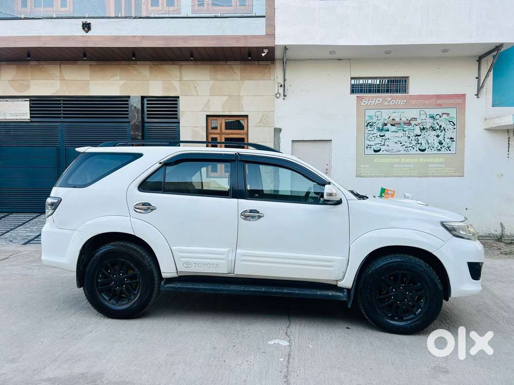 Toyota Fortuner 3.0 4x4 Manual, 2013, Diesel