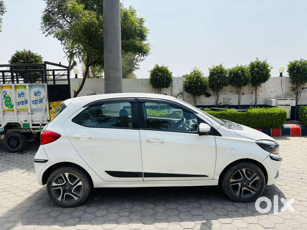 Tata Tiago Petrol 2019