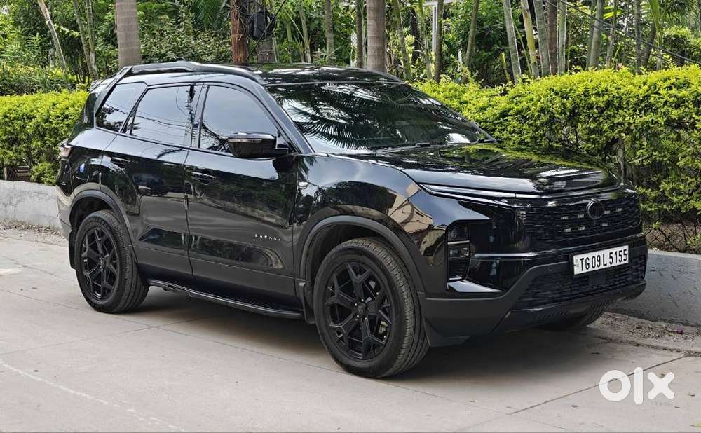 Tata Safari Accomplished X Plus 6 Str Dark Edition, 2025, Diesel
