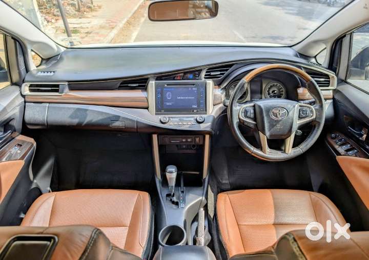 Toyota Innova Crysta