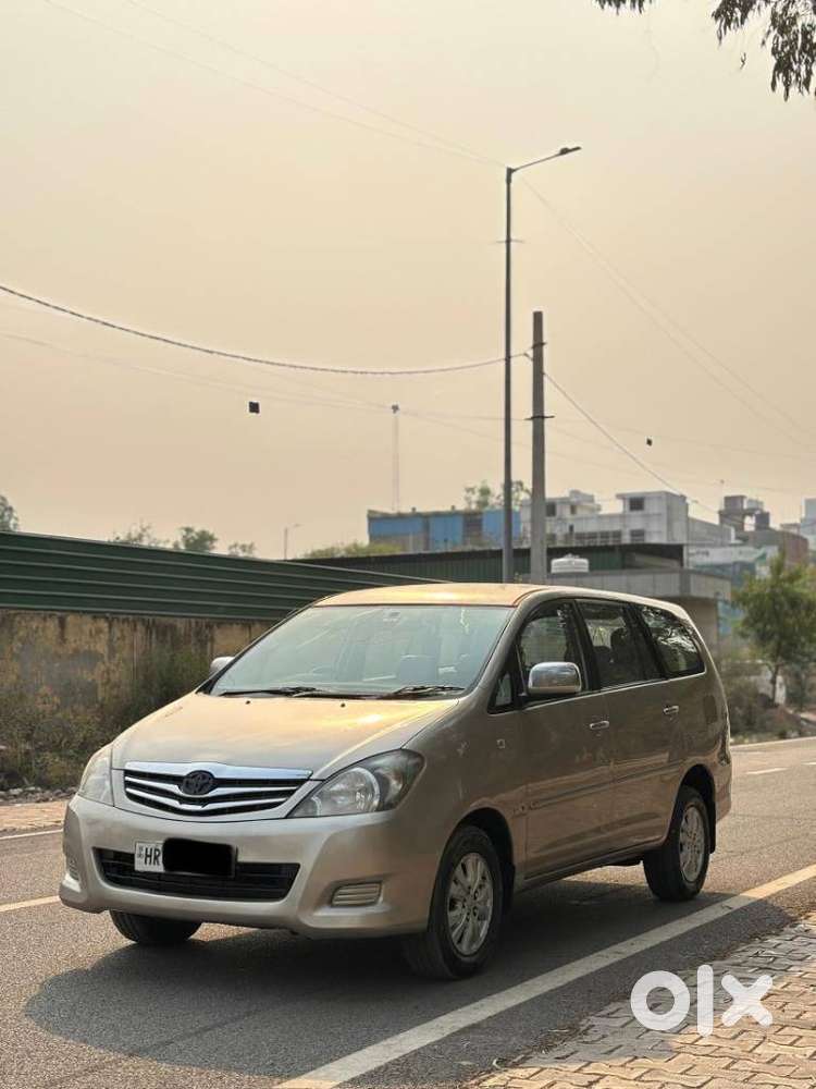 Toyota Innova 2.5 V 7 Str, 2012, Diesel