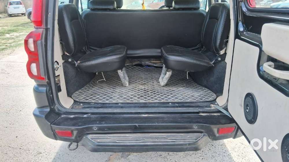 Mahindra Scorpio Classic 2.2 S 11 Mt 7 Str, 2022, Diesel