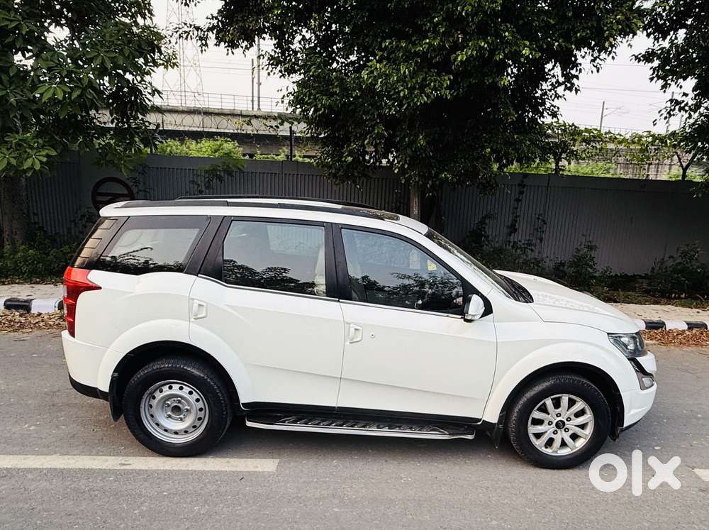 Mahindra Xuv500 2.2 W10 Sportz Edition Mt, 2017, Diesel