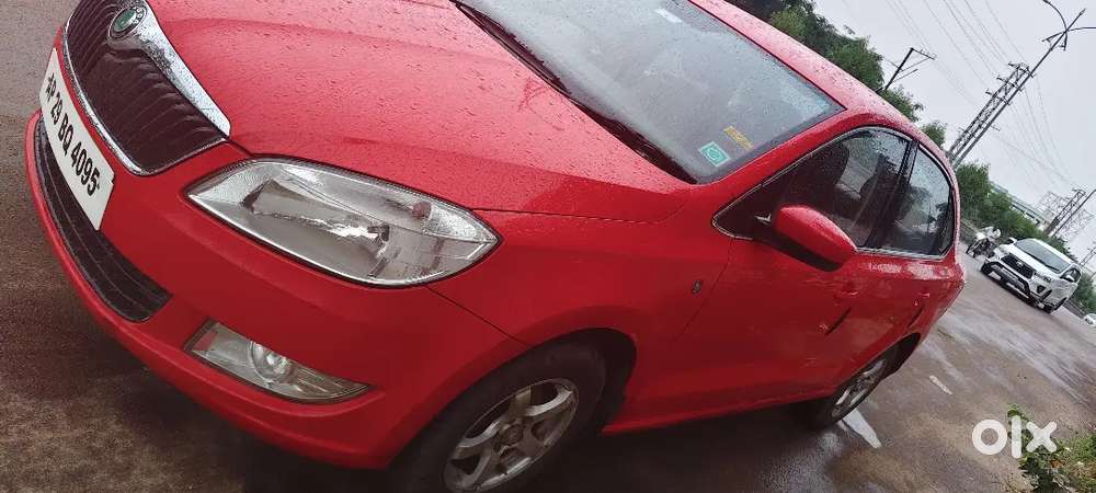 Skoda Rapid Elegance 2012