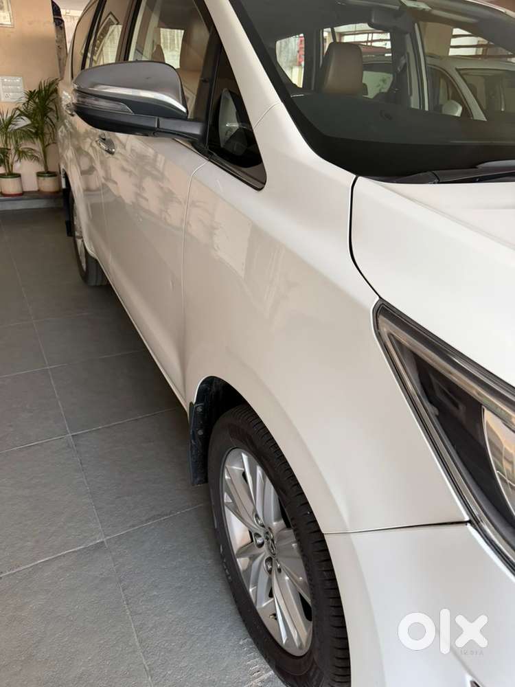 2016 Toyota Innova Crysta Diesel At