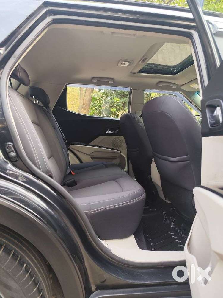 Mahindra Xuv300 W8 Diesel, 2022, Diesel
